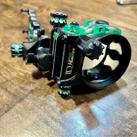 IQ Pro Hunter 3-Pin Bow Sight - Picture 1 of 3